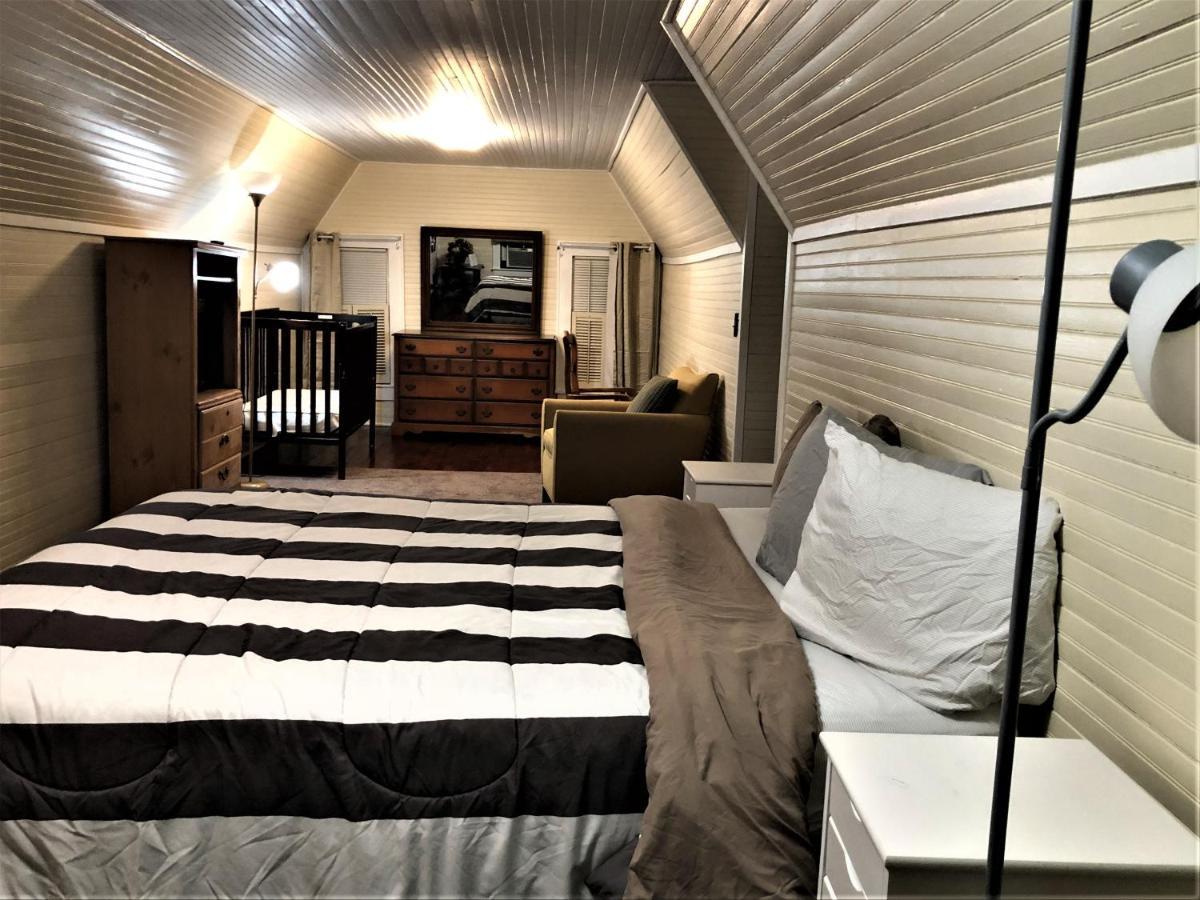 Отель Brick House Retreat Hamlet Экстерьер фото