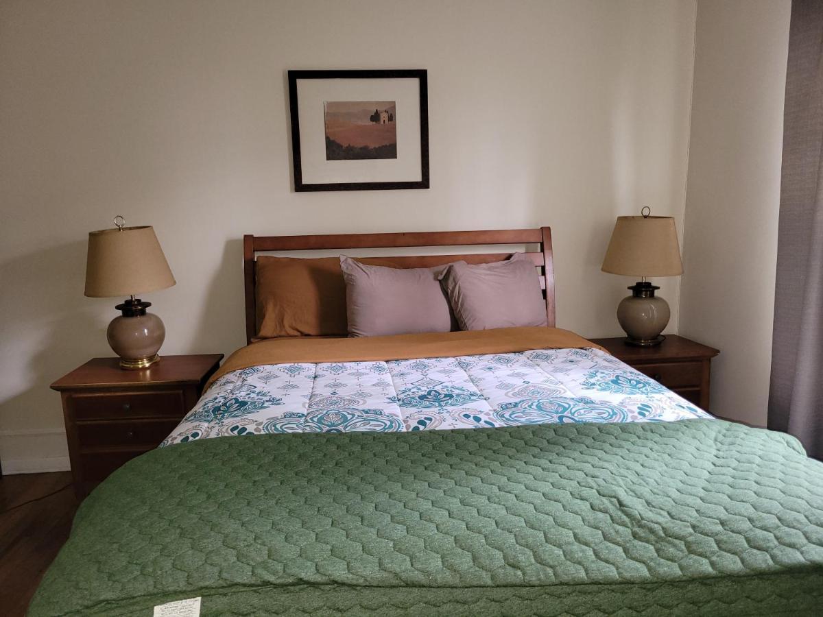 Отель Brick House Retreat Hamlet Экстерьер фото