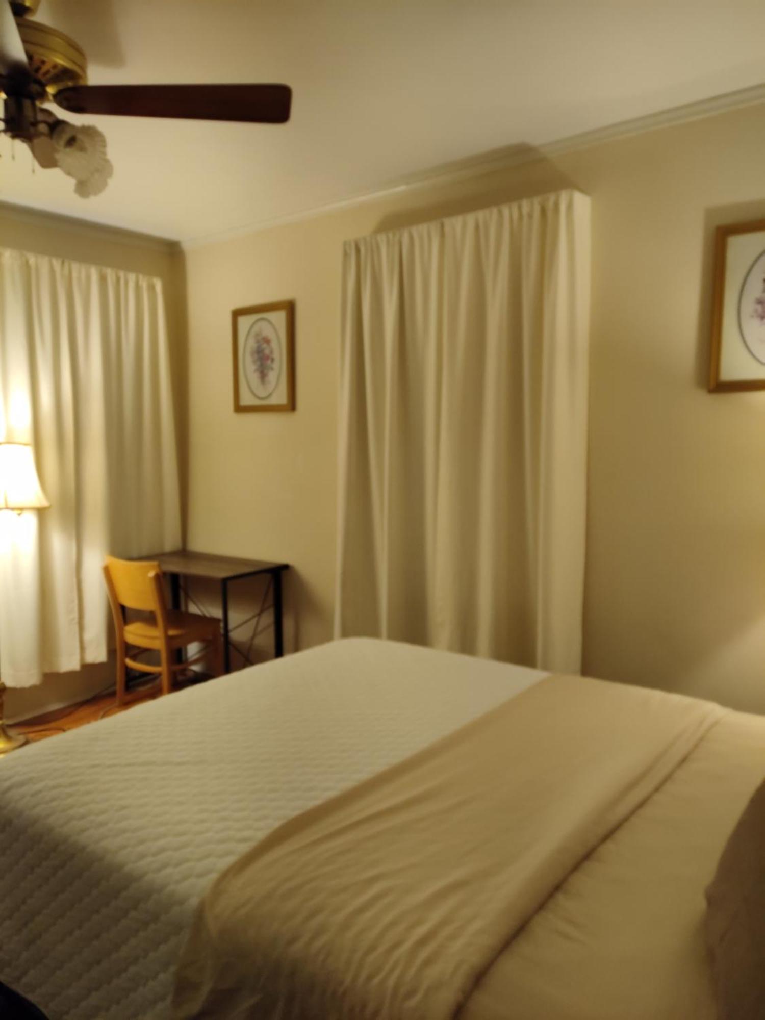 Отель Brick House Retreat Hamlet Экстерьер фото