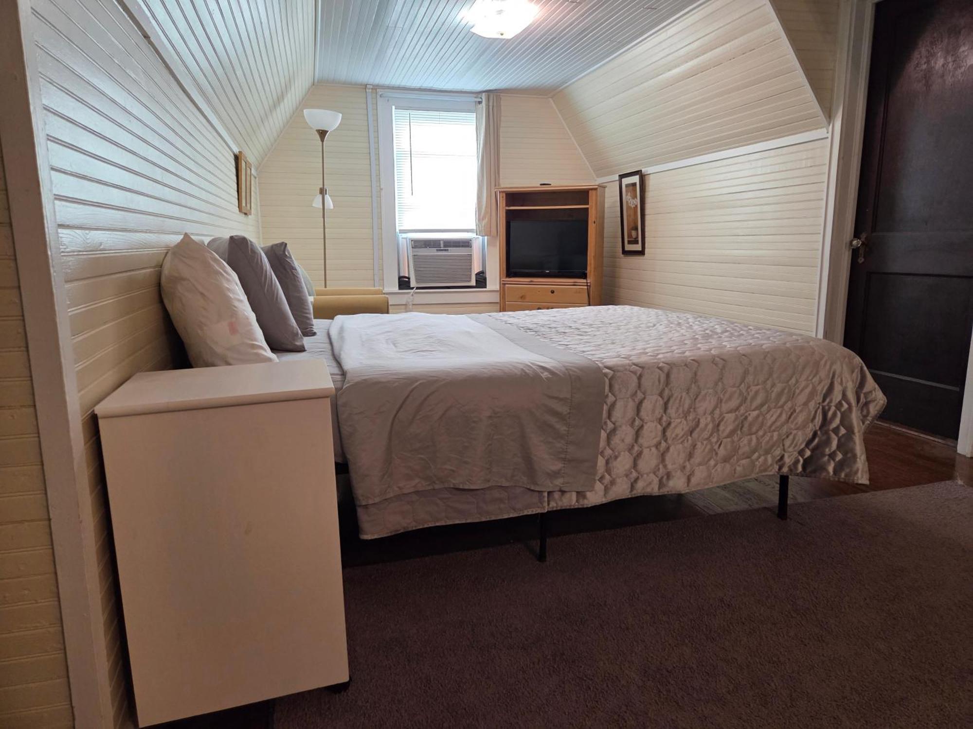 Отель Brick House Retreat Hamlet Экстерьер фото